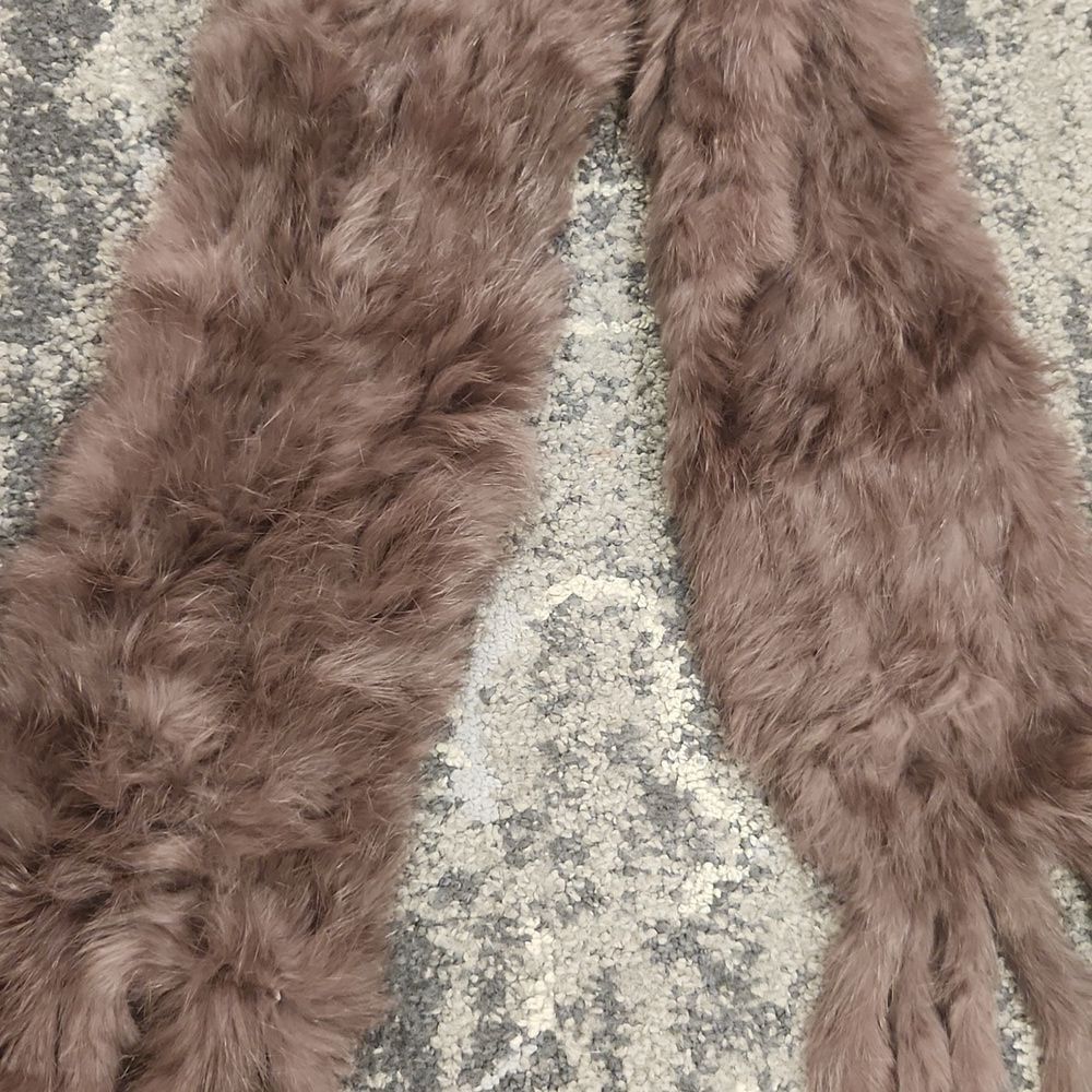 Platania Rabbit Fur Scarf - Picture 4 of 11
